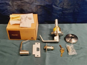 Falcon Storeroom Lock Round Rose W581P6 Dan 626, 6 Pin Dane Satin Cromo *NUEVO* - Imagen 1 de 6