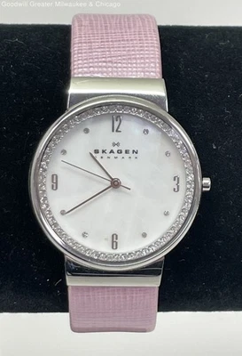 Skagen SKW2161 MOP Dial Silver Case Pink Leather Band Ladies Watch 31g - image 1 of 3