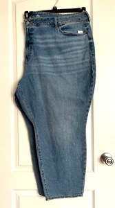 NWT OLD NAVY High Rise Curvy OG Straight Capri Jeans Sz 30W - Picture 1 of 2