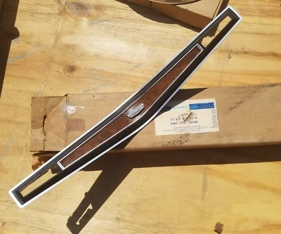 NOS 1971-72 FORD 2 RADIOS MADERA GRANO VOLANTE CUBIERTA GALAXIE RANCHERO LTD Foto 1 de 3