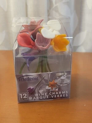 Dijes de vino con flores florales de silicona Trudeau - Juego de 12 identificaciones de copa de vino nuevos en caja Foto 1 de 4