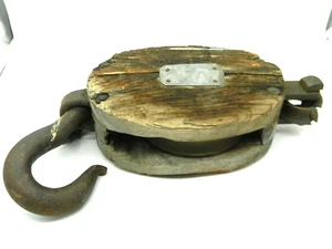 Antique Barn Pulley Block & Tackle Single Rustic Industrial Steel Heavy - Picture 1 of 5