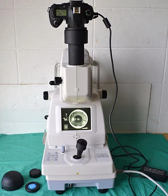 Cámara de retina no midriática Topcon TRC-NW6S con Nikon D70s Foto 1 de 4