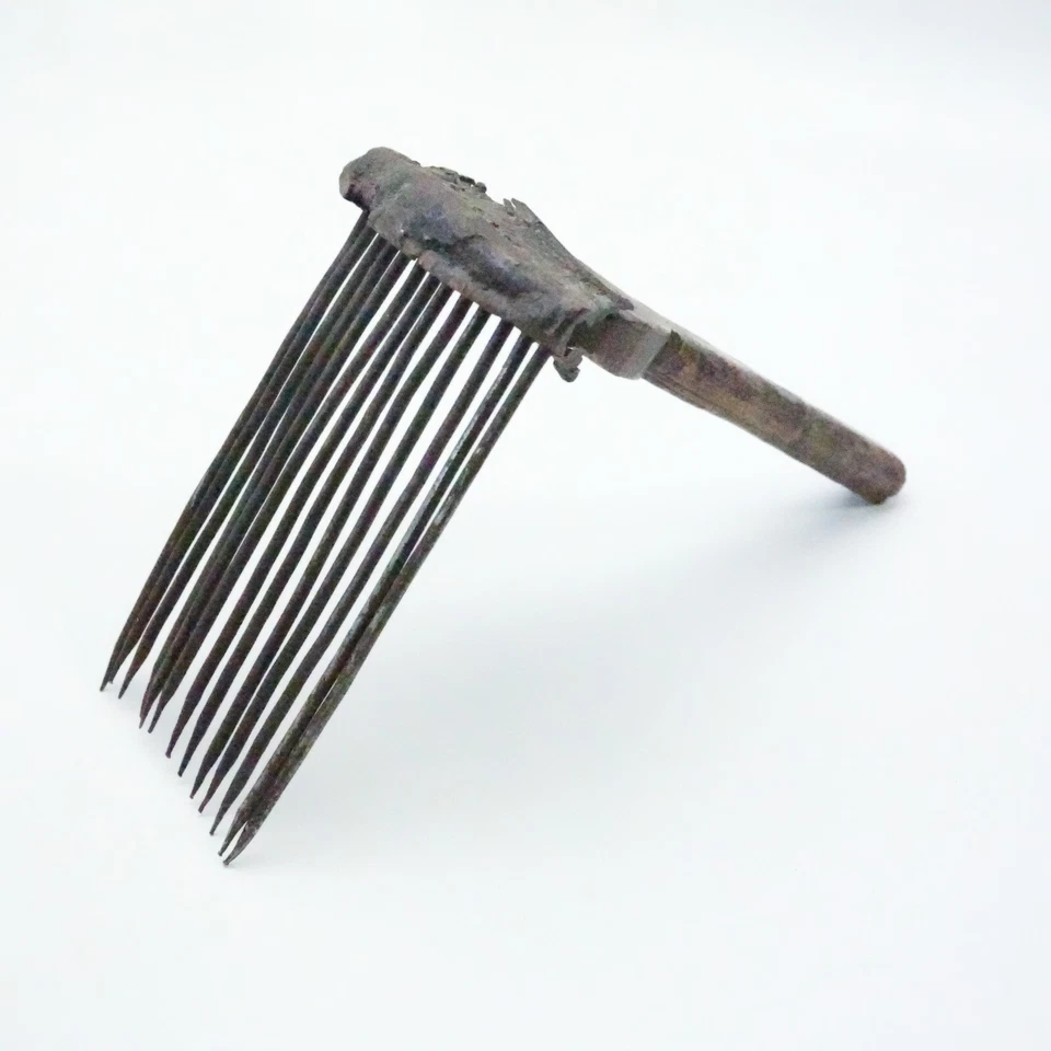 Antique Primitive Tribal Moroccan wooden comb  hemp flax farm wool tool - Image 1 of 4