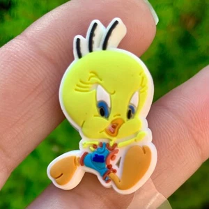 1 pcs Space jam Tweety Bird Jibbitz for Crocs Shoes Authentic Charm Characters  - Picture 1 of 4