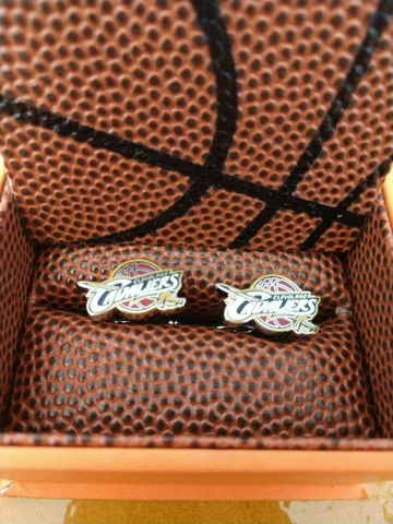 NBA CLEVELAND CAVALIERS CUFFLINKS Cover