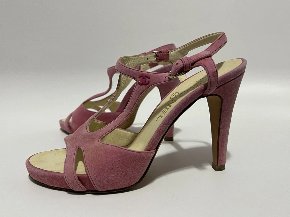 TACONES CHANEL ROSA GAMUZA LOGO 36,5 de colección Foto 1 de 4