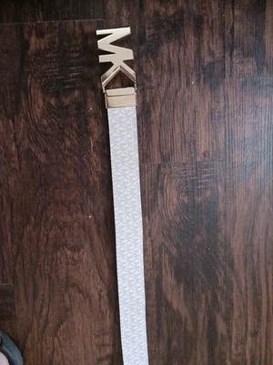 Michael Kors Reversible Belt White, Brown, Large Gold Logo - Image 1 of 4