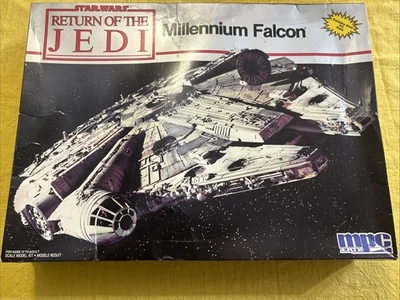 Vintage MPC ERTL Return Of The Jedi Millennium Falcon 8917 Scale Model Kit 1989 - Image 1 of 4