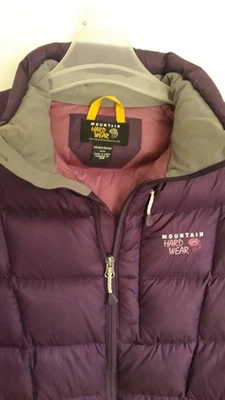 Casaco acolchoado feminino Mountain Hardwear roxo médio - Imagem 1 de 4