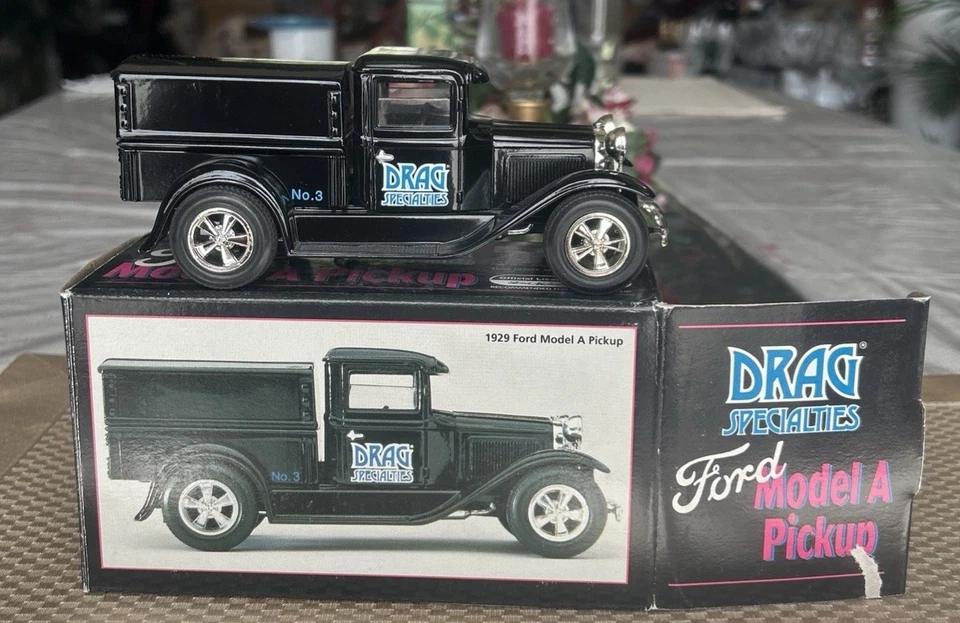 Camión de reparto Ford Modelo A 1929 panel arrastre bancario especialidades no. 3 Edición Limitada. Foto 1 de 1