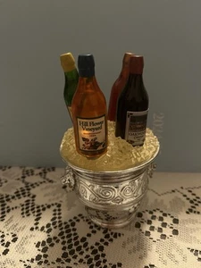 Cuchillos para untar queso Boston Warehouse vintage, botellas de vino en cubo de hielo. - Imagen 1 de 19