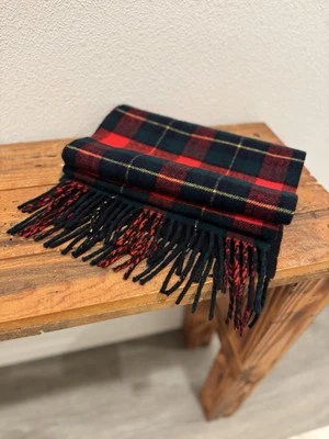 Vintage Burberry Scarf Green & Red Excellent Condition Unisex 100% Lambswool - Image 1 of 4