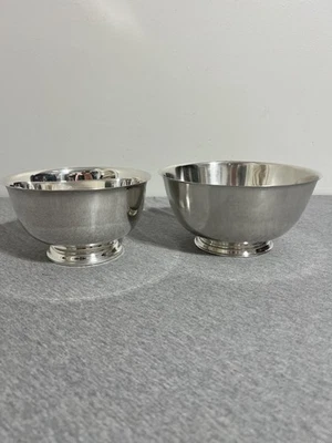 Wm A Rogers Paul Revere Reproduction Silverplate Footed Serving Bowls Set of 2 - Image 1 of 4