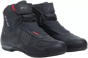 TCX R04D WP Mens Leather Motorcycle Boots Black - Picture 1 of 7
