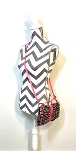 Bolso sin asas Vera Bradley rosa marrón bandolera floral ~ vinilo almacenamiento múltiple - Imagen 1 de 5