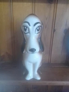 20cm Sad Basset Hound Figurine - Bild 1 von 4