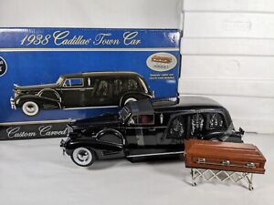Sunset Coach 1938 Cadillac Town Car Black 1:18 Hearse And Casket 