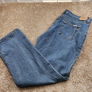 Levi Signature Womens Jeans Straight Size 18 M Mid Rise Pants 32 inseam - Picture 1 of 6