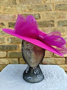 Sombrero de boda fascinador grande rosa oscuro Kentucky Derby Royal Ascot arco - Imagen 1 de 2