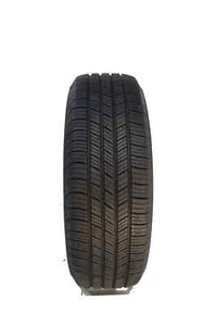 P215/60R17 Michelin Defender T+H 96 H Used 8/32nds - Picture 1 of 5
