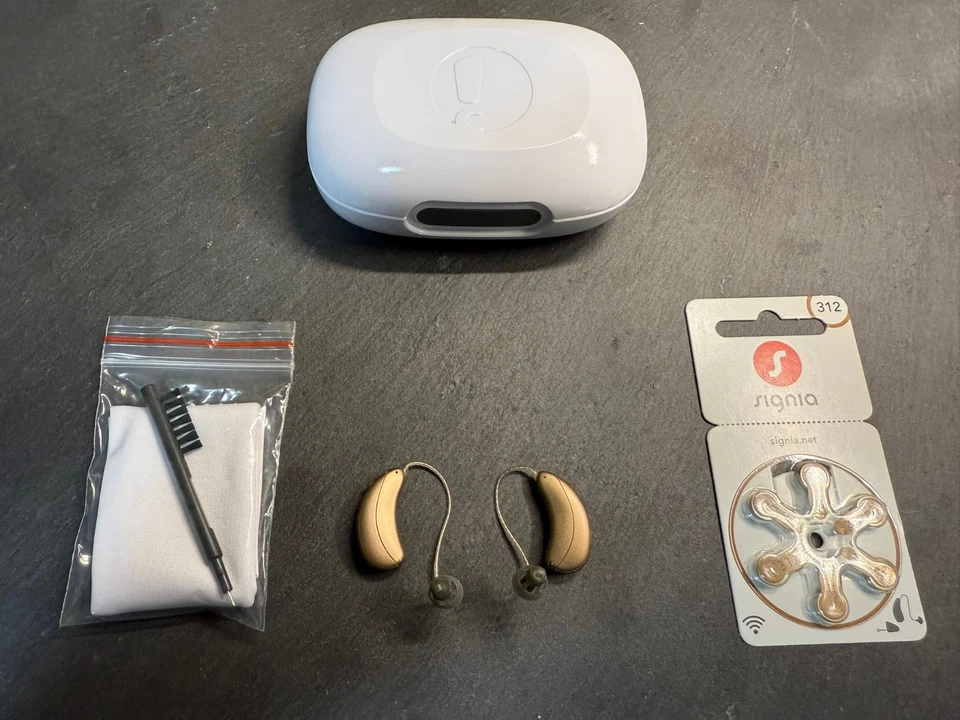 Unitron Moxi Fit 600 North RIC hearing aids wireless/bluetooth - Image 1 of 1