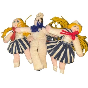 VINTAGE MADE IN FRANCE HANDMADE TINY 3 Matrosen Stoffpuppe Haarspange Haarschmuck - Bild 1 von 7