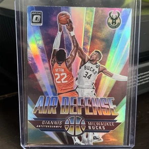 2021-22 Panini Donruss Optic - Defensa Aérea Giannis Antetokounmpo #3 Holo Prizm - Imagen 1 de 2