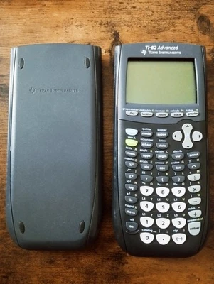 Texas Instruments TI 82 Advanced Calculatrice Graphique - Photo 1/2