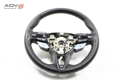 Volante Hyundai Veloster N 2020-2022 con interruptores OEM Foto 1 de 4