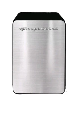 Frigidaire Portátil 10 Litros 15 Latas y Refrigerador para el Cuidado de la Piel Acero Inoxidable y Negro  Foto 1 de 4