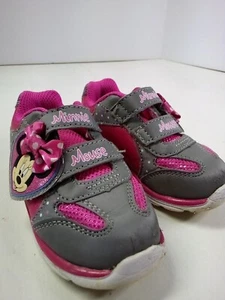 Toddler Size 6 Minnie Mouse Shoes - Picture 1 of 4