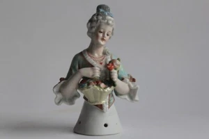Demi figurine porcelaine Femme Vendeuse de fleurs (71180) - Bild 1 von 7