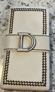 DIOR DETECTIVE CHIC Polvo Iluminador Multiuso Rostro y Ojos 001 Beige Vibración - Imagen 1 de 4