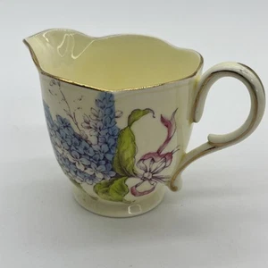 Paragon Double Warrant "Lilac” Creamer Vintage English Bone China. READ - Picture 1 of 10