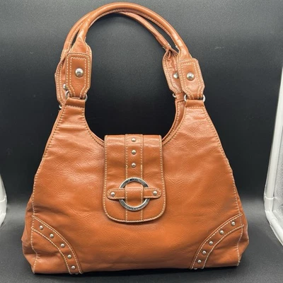 Bolso de Hombro St Johns Bay Coñac Imitación Cuero Bolso Tachonado Detalle de Anillo Cartera Foto 1 de 4