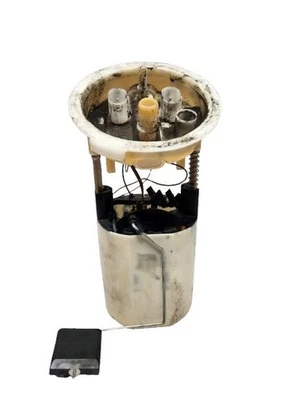 16147163298 Bomba de combustible BMW 325I 06 Foto 1 de 4