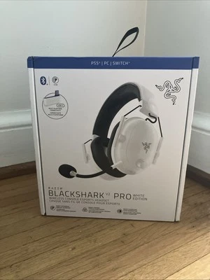 Razer Blackshark V2 Pro White Edition (PS5/PC/SWITCH) - Image 1 of 4