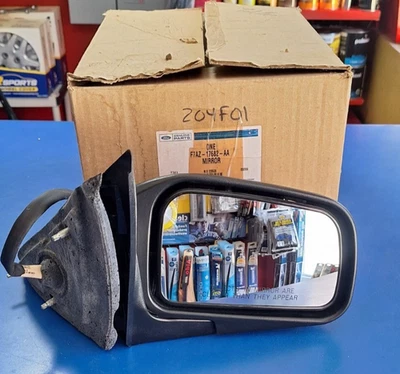 ESPEJO LATERAL DERECHO FORD CROWN VICTORIA 1997 ORIGINAL F7AZ-17682-AA Foto 1 de 3