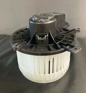 Motor soplador de climatización con ventilador, se adapta a Jeep Cherokee 2017 - Imagen 1 de 10