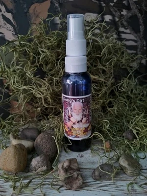 Hunters Doug's Dirt , Covers up your Scent so you catch more Deer - Image 1 of 4