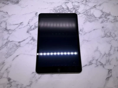 Apple IPad Mini 2 - 16GB - A1489 - Works And Ready For New User - Image 1 of 4
