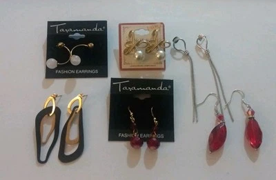 Lote, 6 Pares de Pendientes Nuevos Usados Pierced Tonos Oro y Plata Piedras Esmaltadas Foto 1 de 4