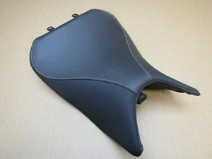 Sillín asiento conductor Benelli BN 125 2022 4.232 millas (11691) - Imagen 1 de 8