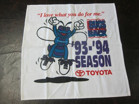 Vintage Charlotte Hornets "Bugs Are Back" Rally Towel 93 - 94 Season Cover