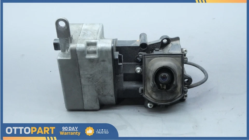 2012-2019 BMW 650i Gran Coupe Rear View Backup Back Up Camera OEM 7308625 - Image 1 of 4