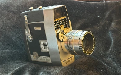 Modelo de cámara Bell & Howell Zoomatic 414PD 8 mm igual que la película Zapruder JFK  Foto 1 de 4