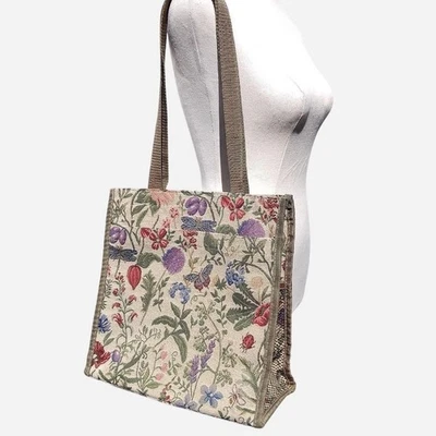 Signare Tapestry Shoulder Bag Floral Garden Print Zip Up Cottage Farmhouse Tote - Image 1 of 4