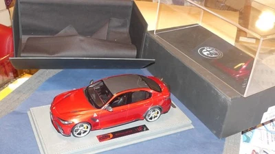 G004 BBR 2020 Alfa Romeo Giula GTA Rosso GTA 1:18 rojo con cubierta de pantalla LE Foto 1 de 4