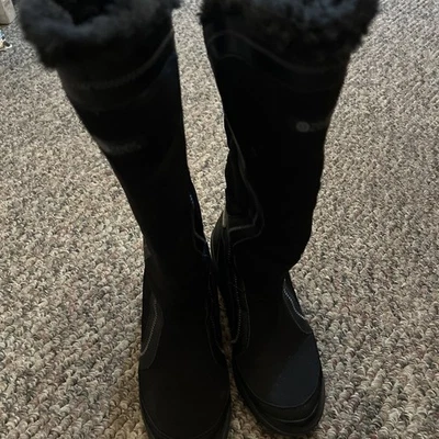 BZees Decadent Black 14” Wedge Boot W/Faux Fur Trim Women’s Size 10 - Image 1 of 4